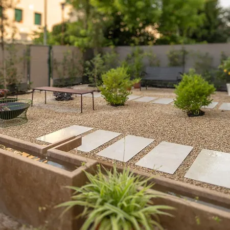 Flos Apartman Cassino